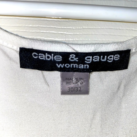 PLUS SIZE WHITE 3/4 SLEEVE TUNIC W/ BEADING - Picture 4 of 4